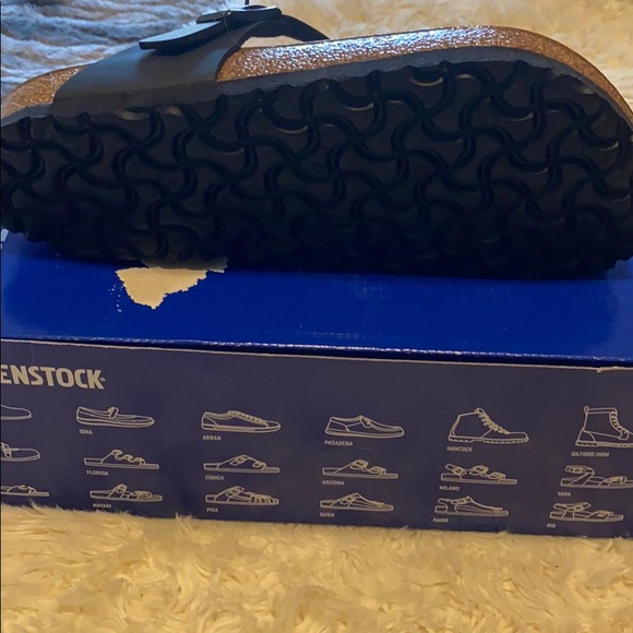 Shoes - Picture 3 of 6